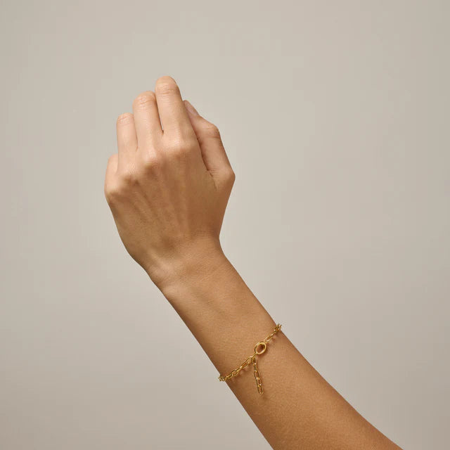 Enamel armband medium charm