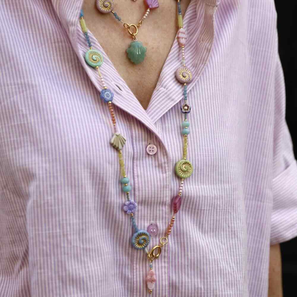 Widaro lange ketting pastel flow