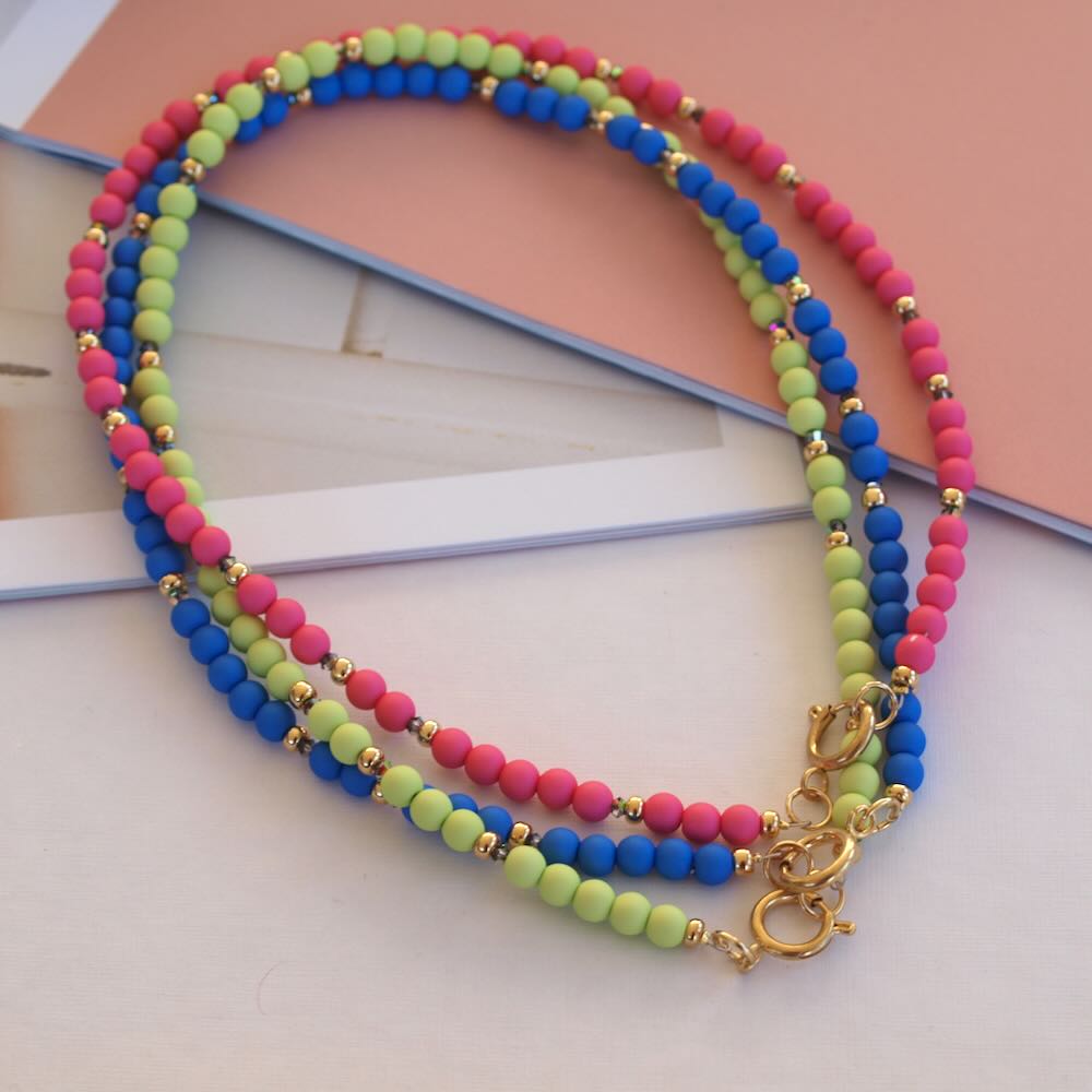 Widaro ketting casual pink/kobalt/light green