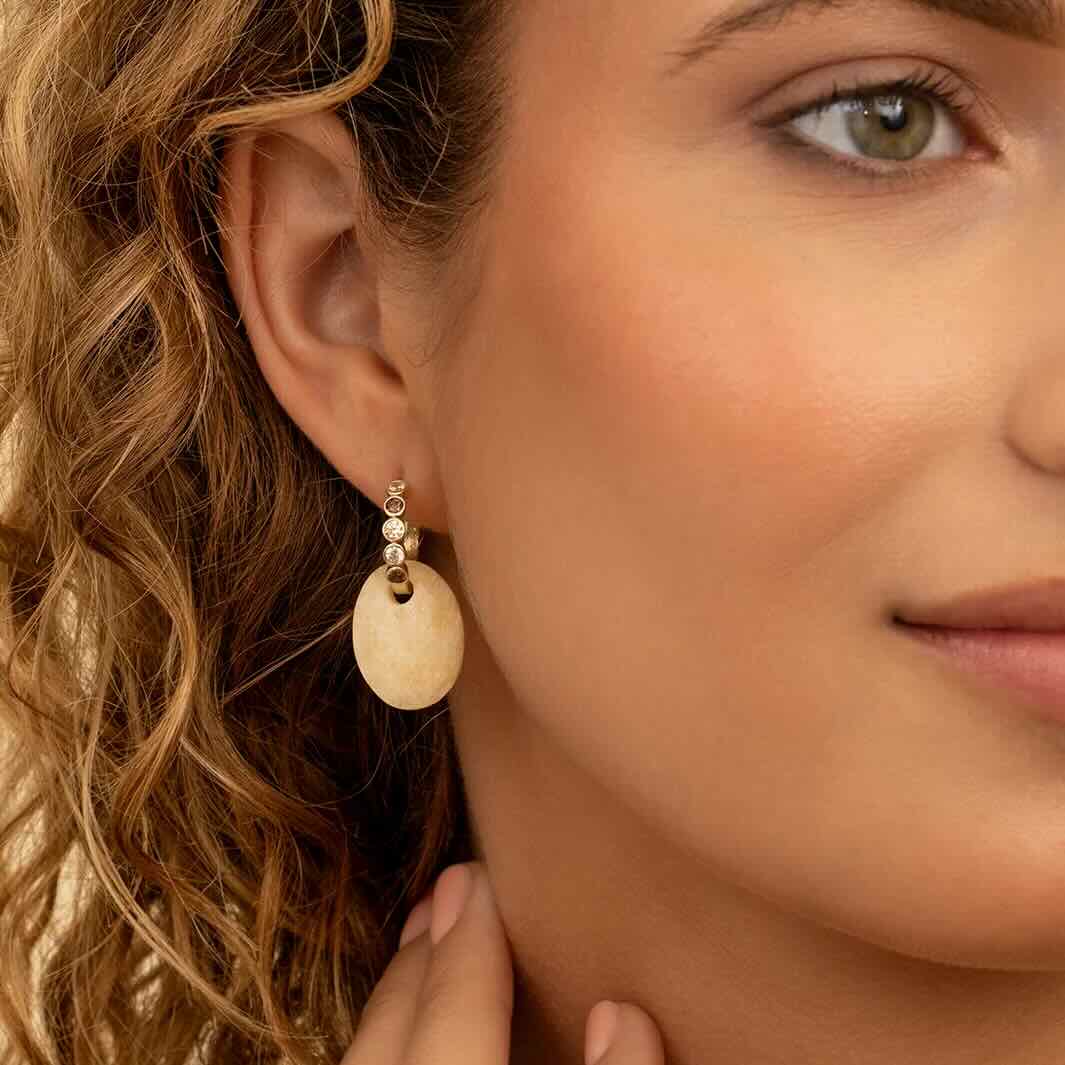 sparkling jewels hangers medium oval buttery jade
