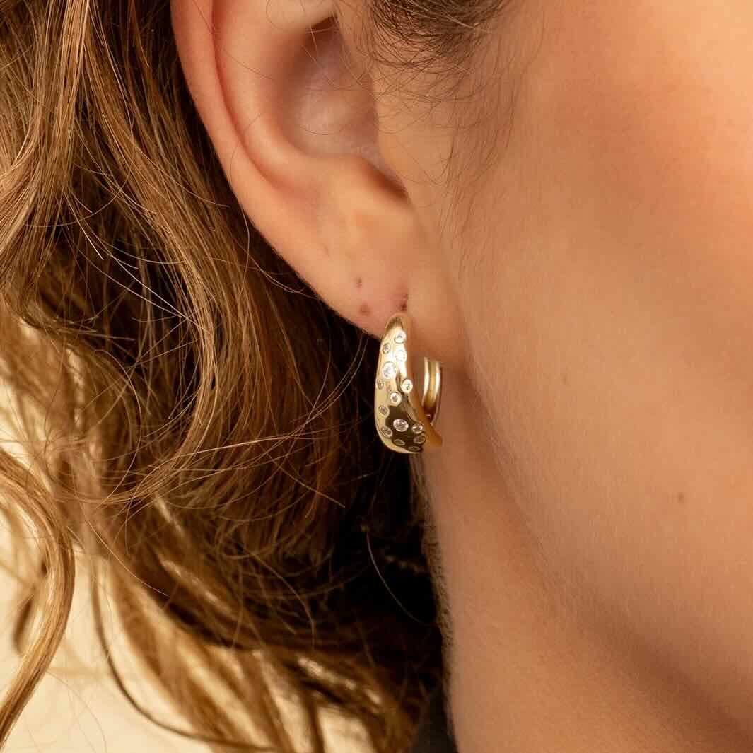 sparkling jewels creolen bold fush zirconia gold