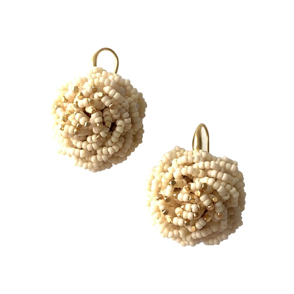 ibu jewels earring rose antique beige