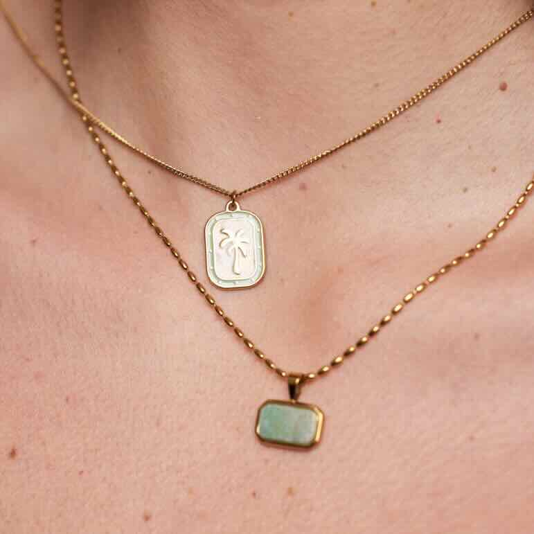 Ellen Beekmans ketting rechthoek hanger met gemstone
