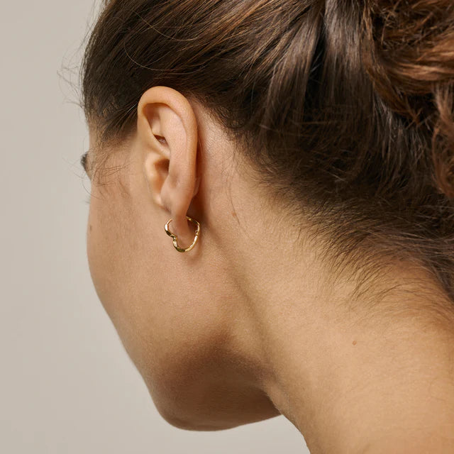 Enamel hoops organic hearts small gold