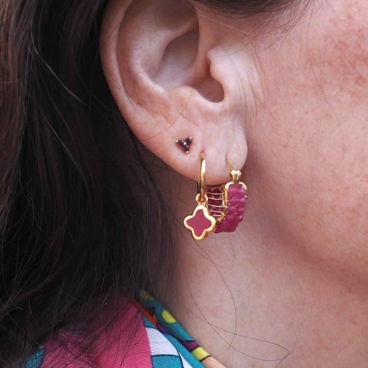 une a une oorbellen pondi noor ruby jade