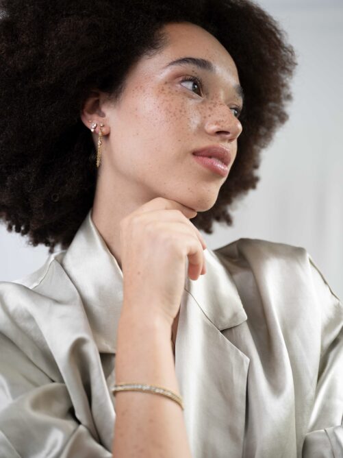 Ellen Beekmans oorbellen kettinkjes met strass