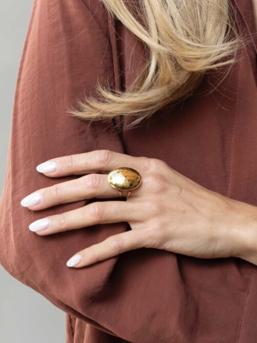 ellen beekmans ring ovalen gehamerd