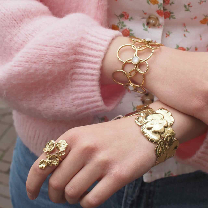 Rose & Camellia bangle flowergarden