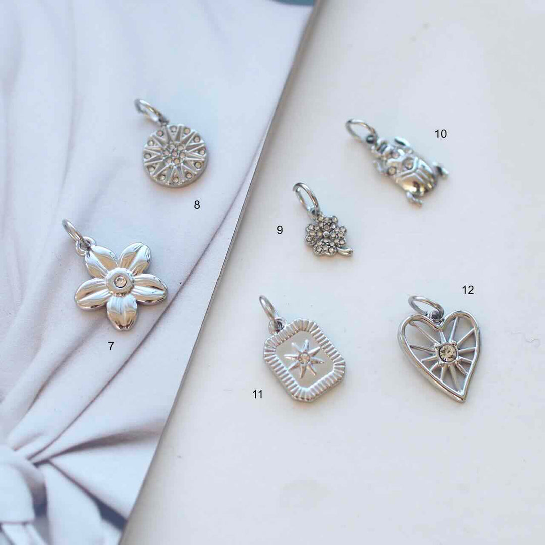 bedels gold and silver with a sparkle (kies je soort)
