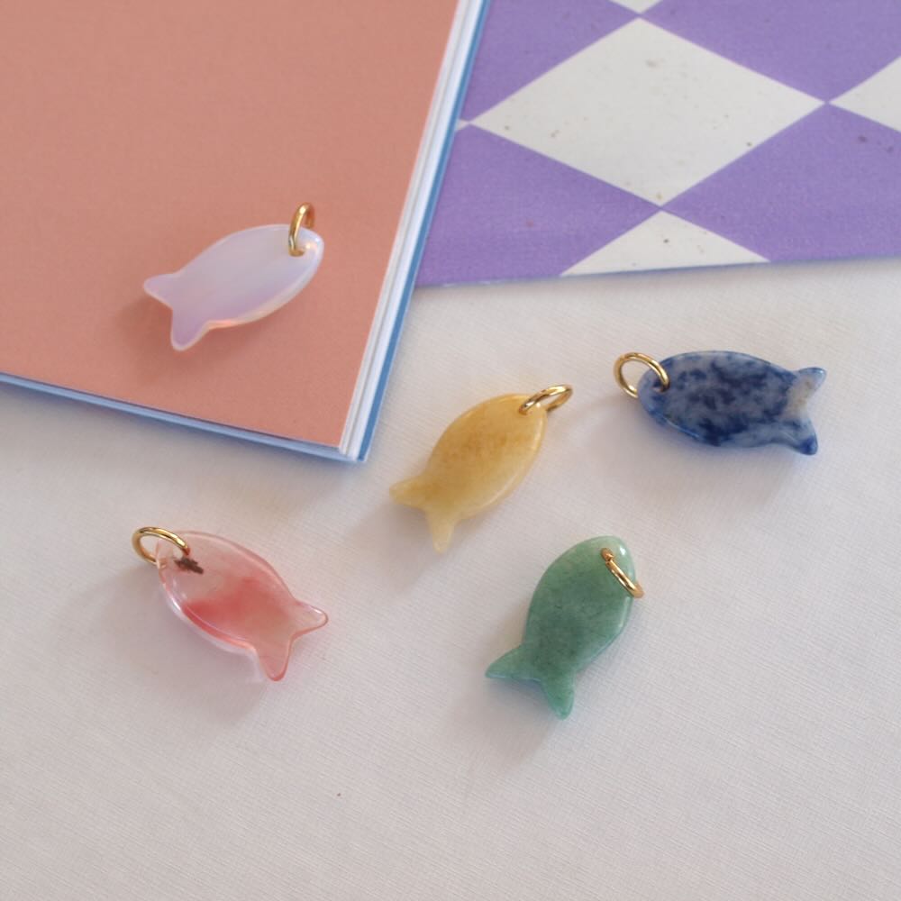 bedels stone fish (kies goud/zilver)