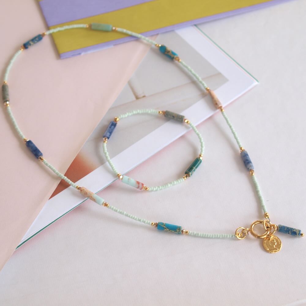 widaro halflange ketting blue mint & stones