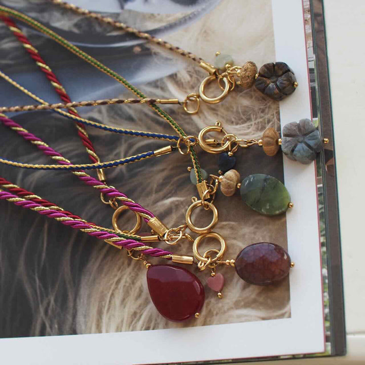 widaro ketting cord fall charms (kies je kleur)
