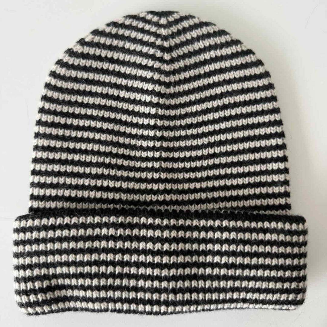 sjaalmania cosy beanie light sand/solid black