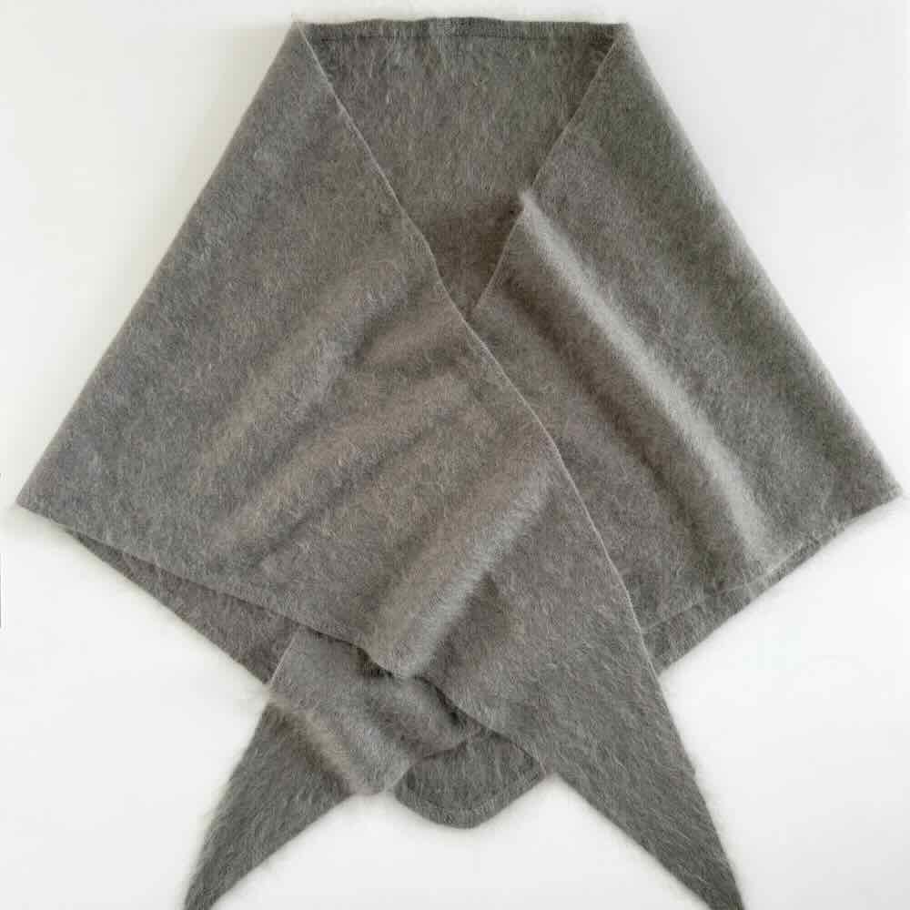 sjaalmania cosy triangle 100% brushed cashmere olive