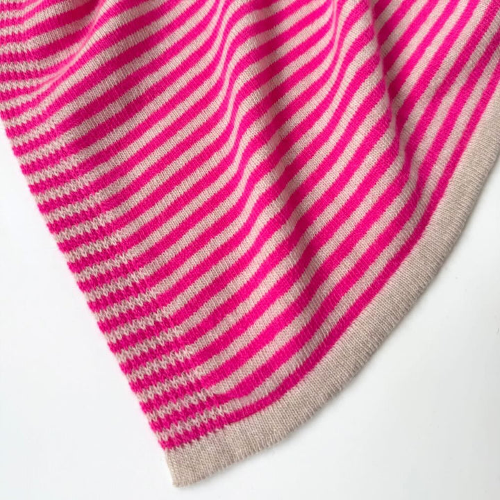 sjaalmania cosy chic stripes neon pink light sand