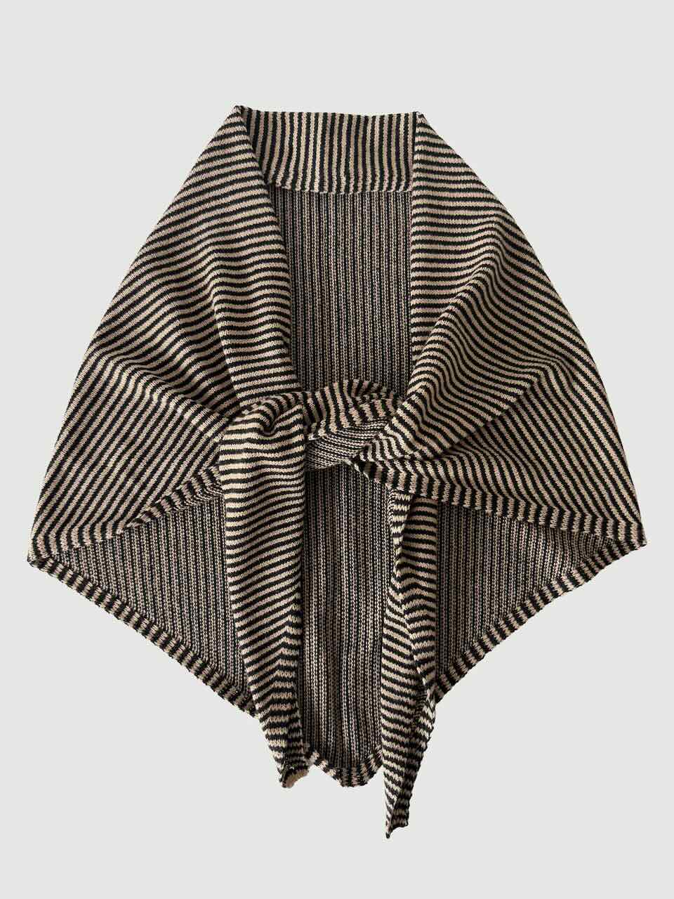 sjaalmania cosy chic triangle camel beige
