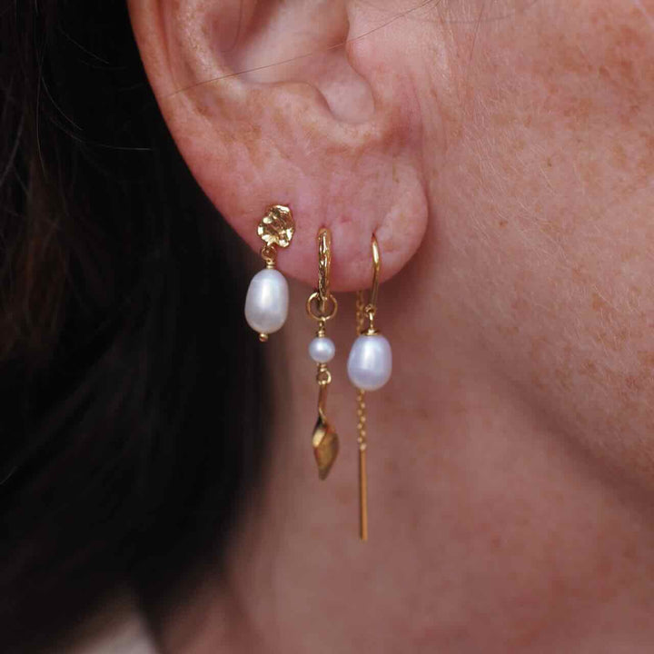 enamel oorbellen poe pearl