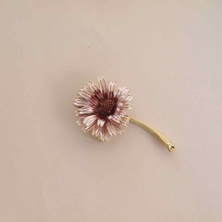 broche flower/pink star/ green stone