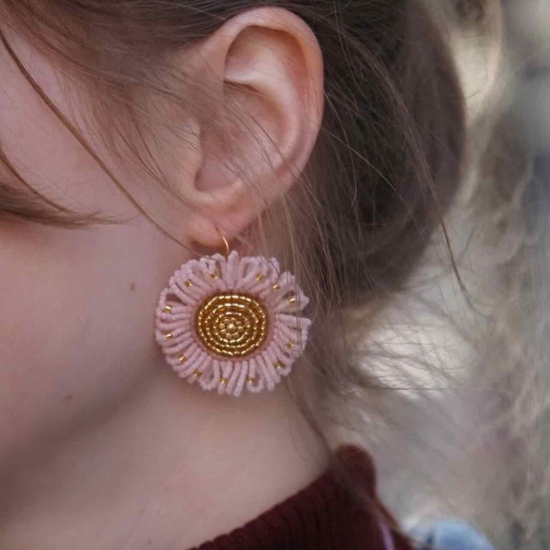 ibu jewels oorbellen mala light pink