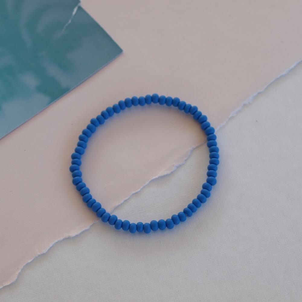 Widaro armband mat red/blue beads
