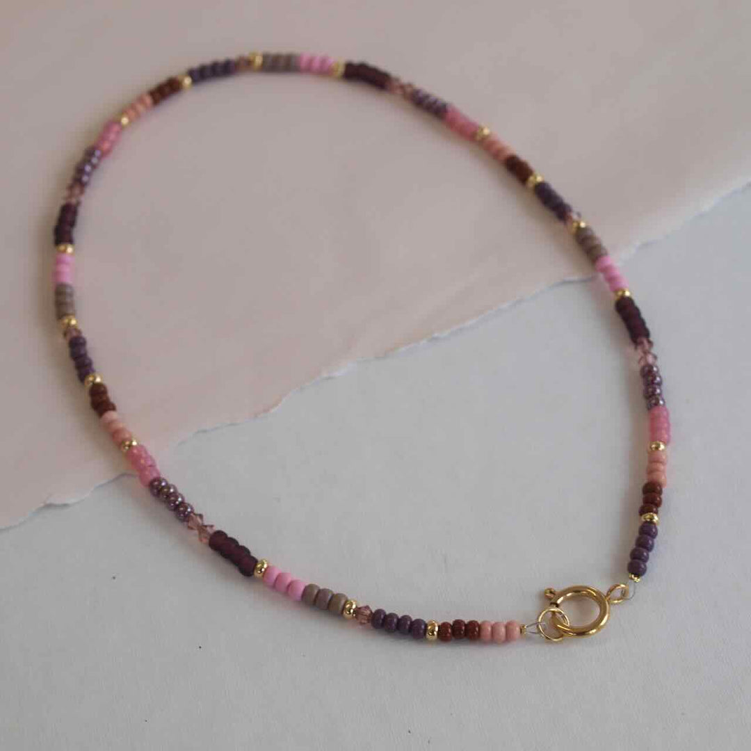 widaro ketting more lots of pink