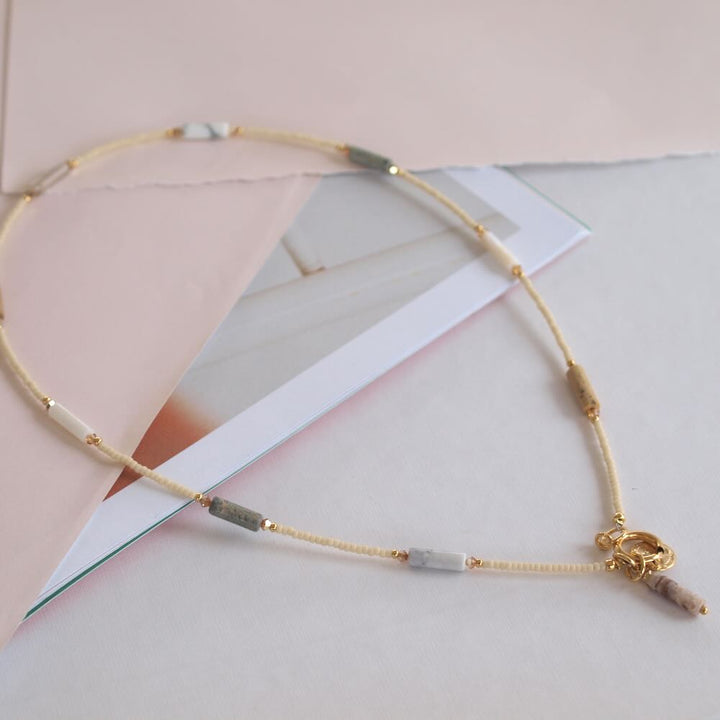 widaro halflange ketting naturel & stones