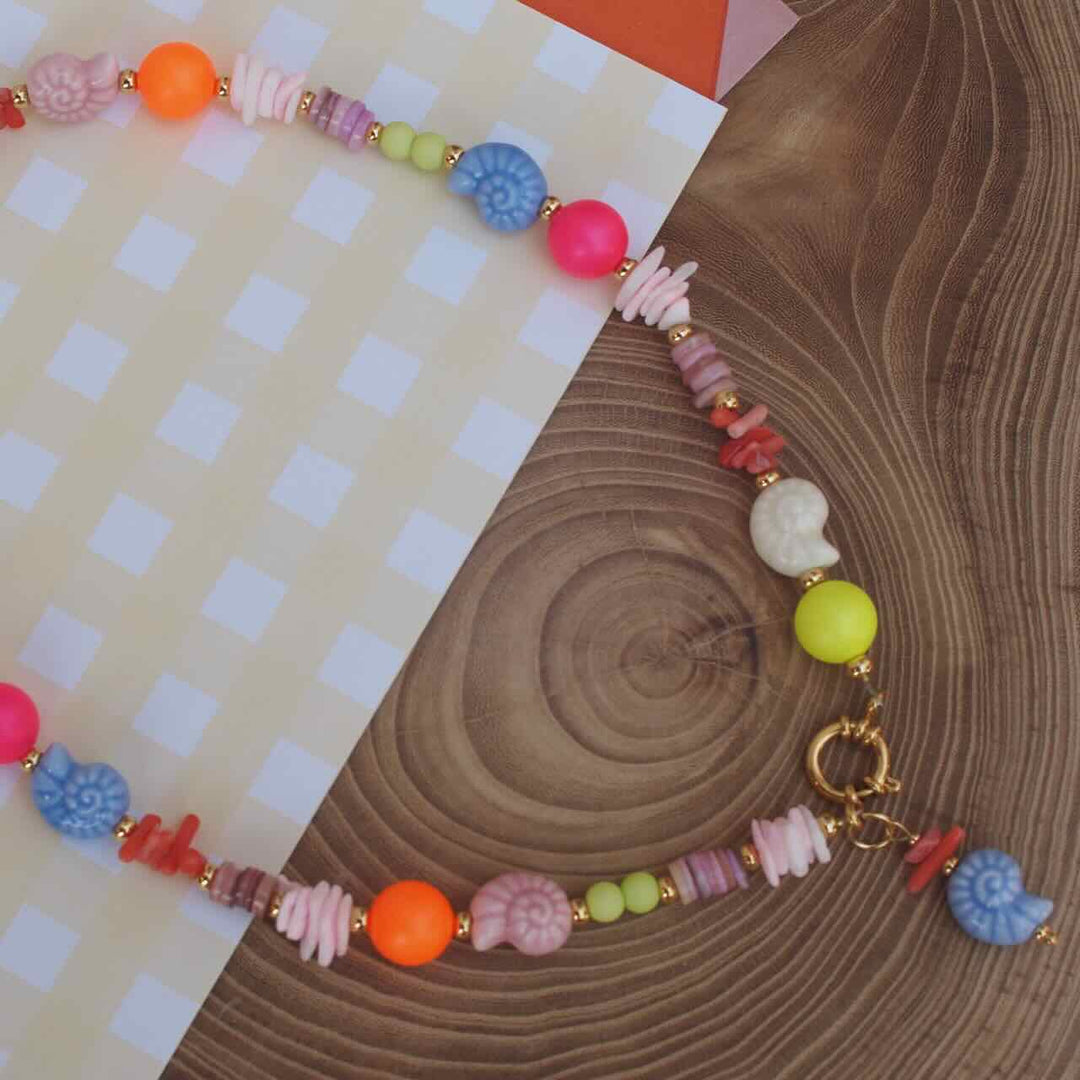widaro ketting neon pearls and beads