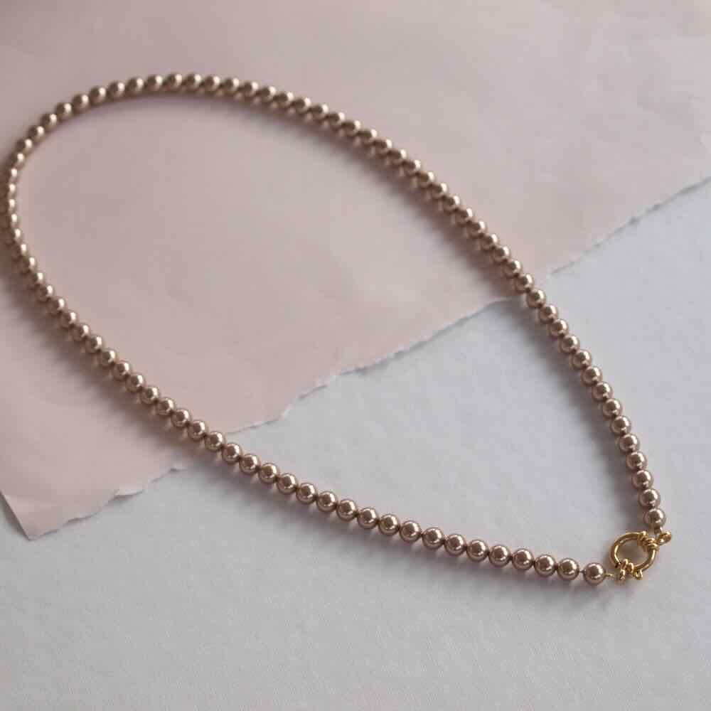 widaro halflange ketting pearl brown