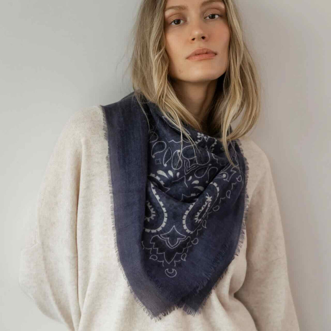 sjaalmania sjaal cosy 100% cashmere bandana blue indigo