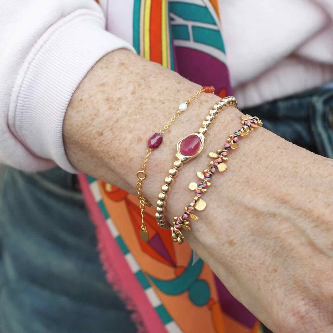 une a une armband goutte ruby
