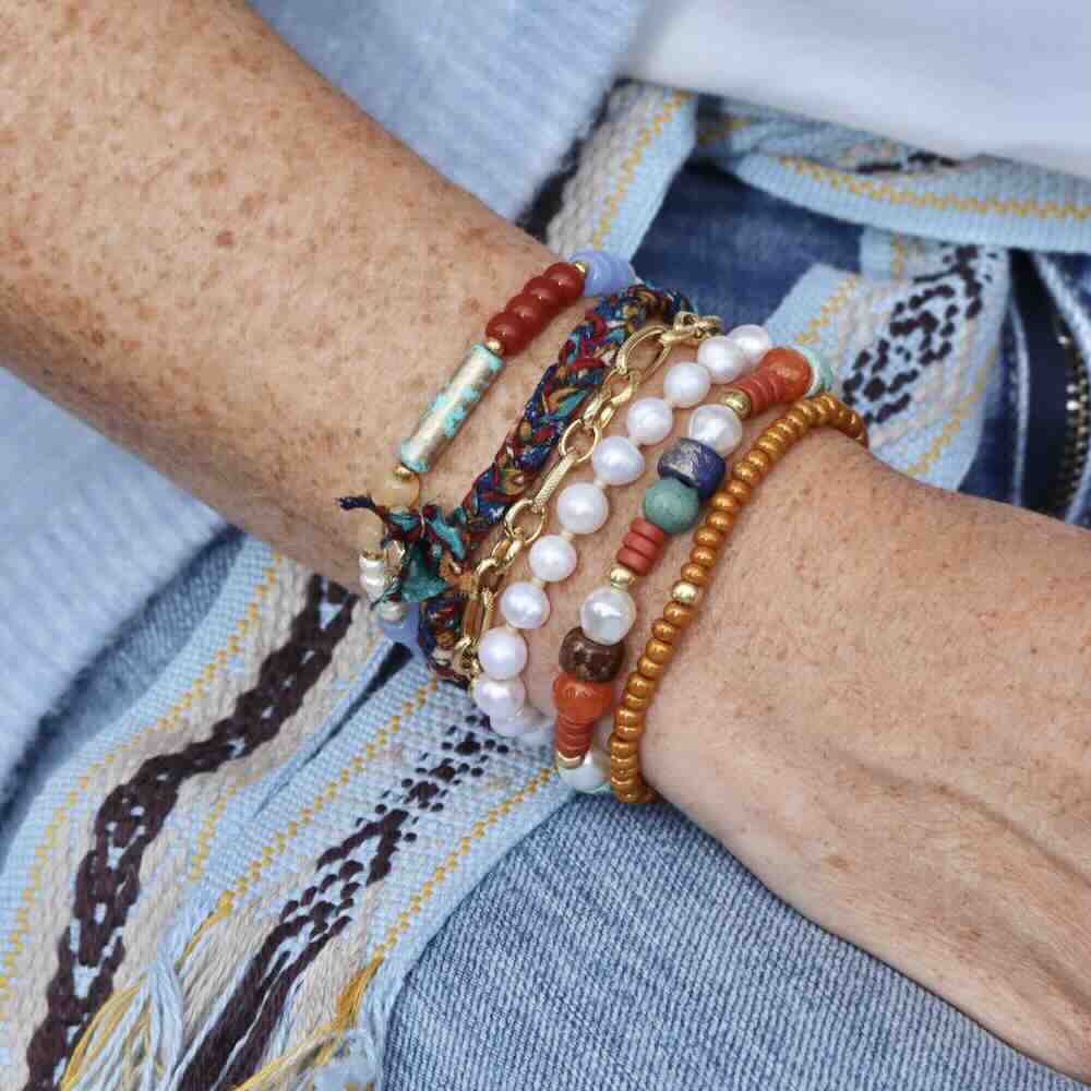 widaro armband cognac/ cream beads