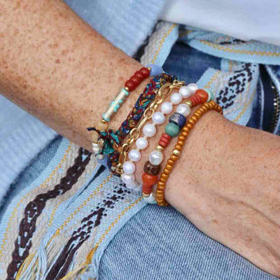widaro armband cognac/ cream beads